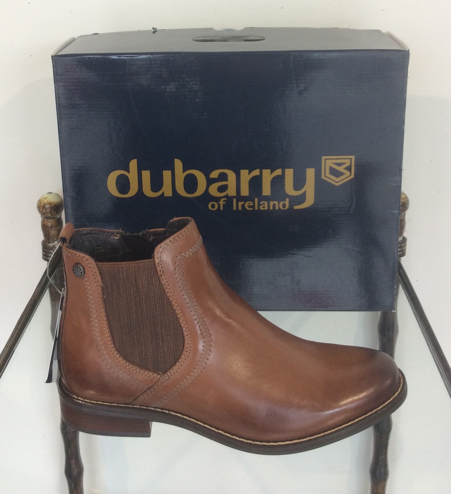 tu tan boots